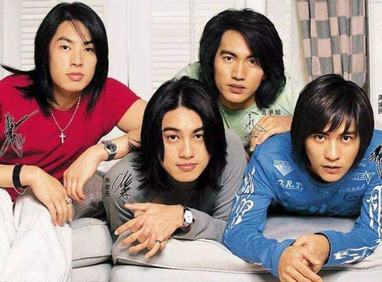 f4当中朱孝天身材最高,f4成员朱孝天尽显老态