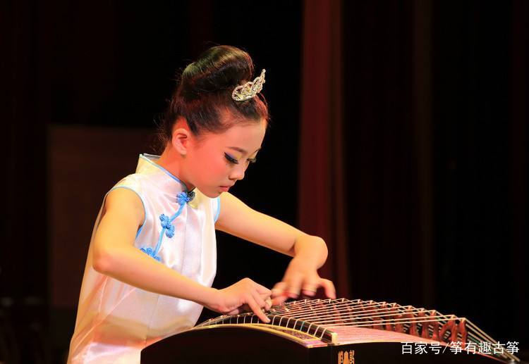 弹古筝不看指法随便弹可以吗,弹古筝怎么可以弹得更快