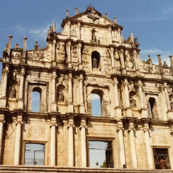 1999年澳门回归祖国升旗仪式,澳门回归祖国20年来的发展经验