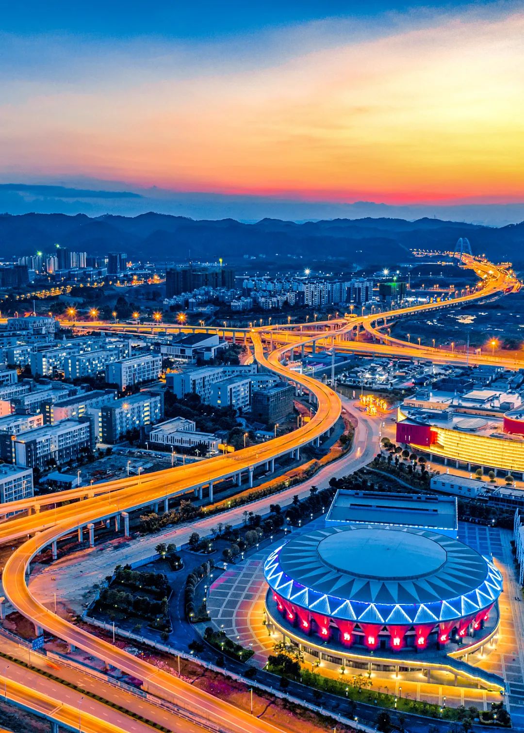 广西柳州除了螺蛳粉还有什么特产,广西柳州螺蛳粉视频