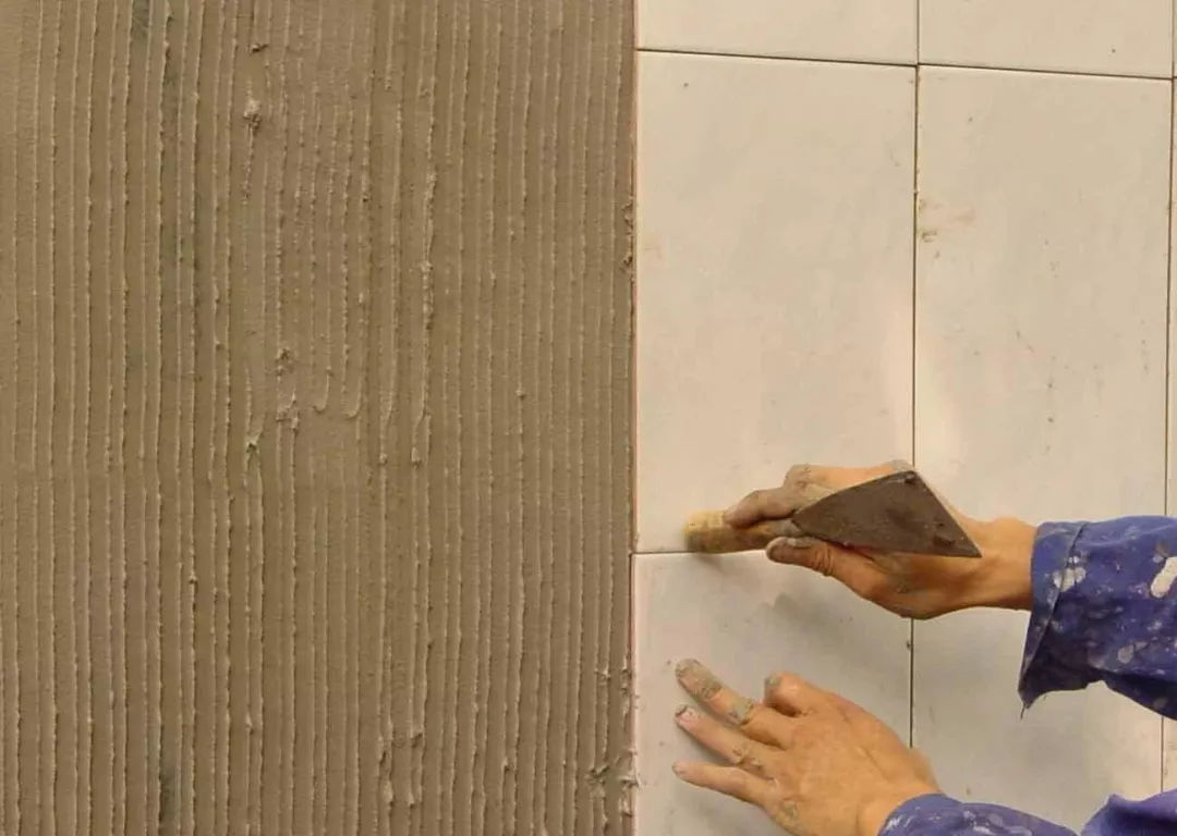 贴瓷砖前为什么要给瓷砖泡水,贴瓷砖前瓷砖需要泡多长时间