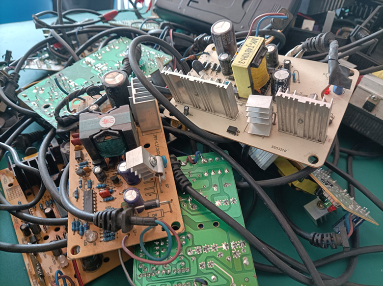 如何测试电动车充电器好坏,电动车充电器接假负载怎么测试