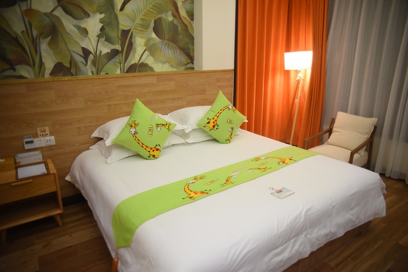 三亚旅游与美食攻略,三亚旅游攻略三亚美食