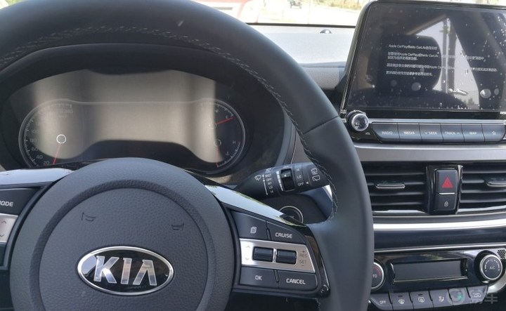 最新起亚智跑提车作业,老款起亚智跑购车推荐