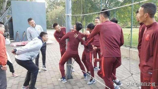 中国足球即将迎来的历史性时刻,中国足球迎来好消息