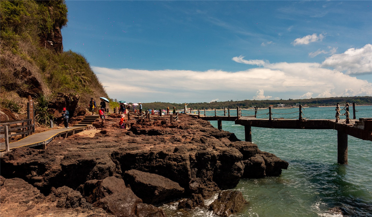 广西北海涠洲岛的火山岛介绍,涠洲岛是中国最年轻的火山岛吗