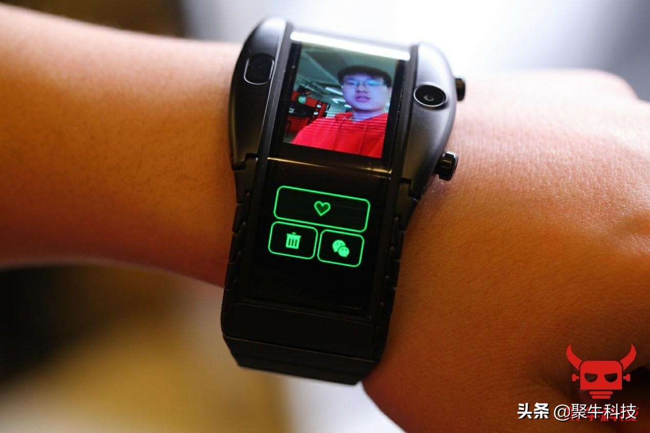 努比亚阿尔法智能手机,移动电话终端设备