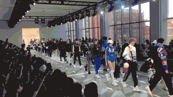 太平鸟羽绒服时装周,太平鸟登时装周