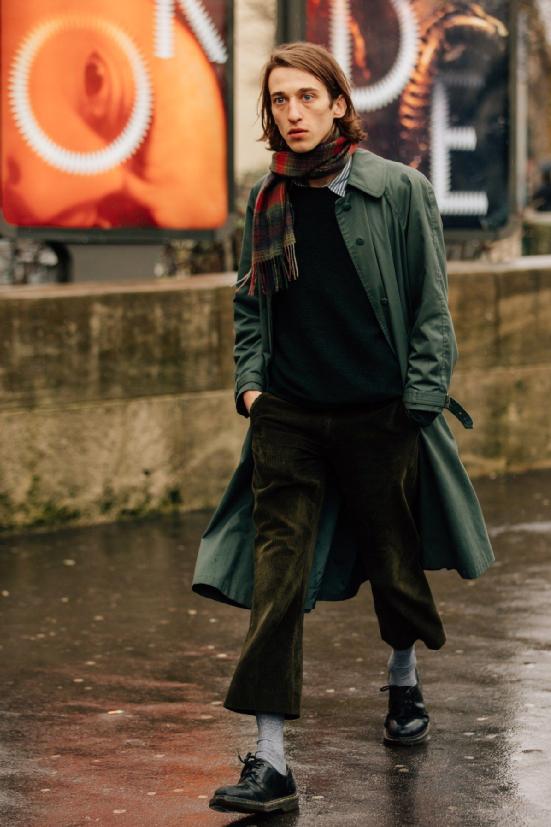 风衣造型穿出优雅文艺范,风衣时尚穿搭穿出高级感