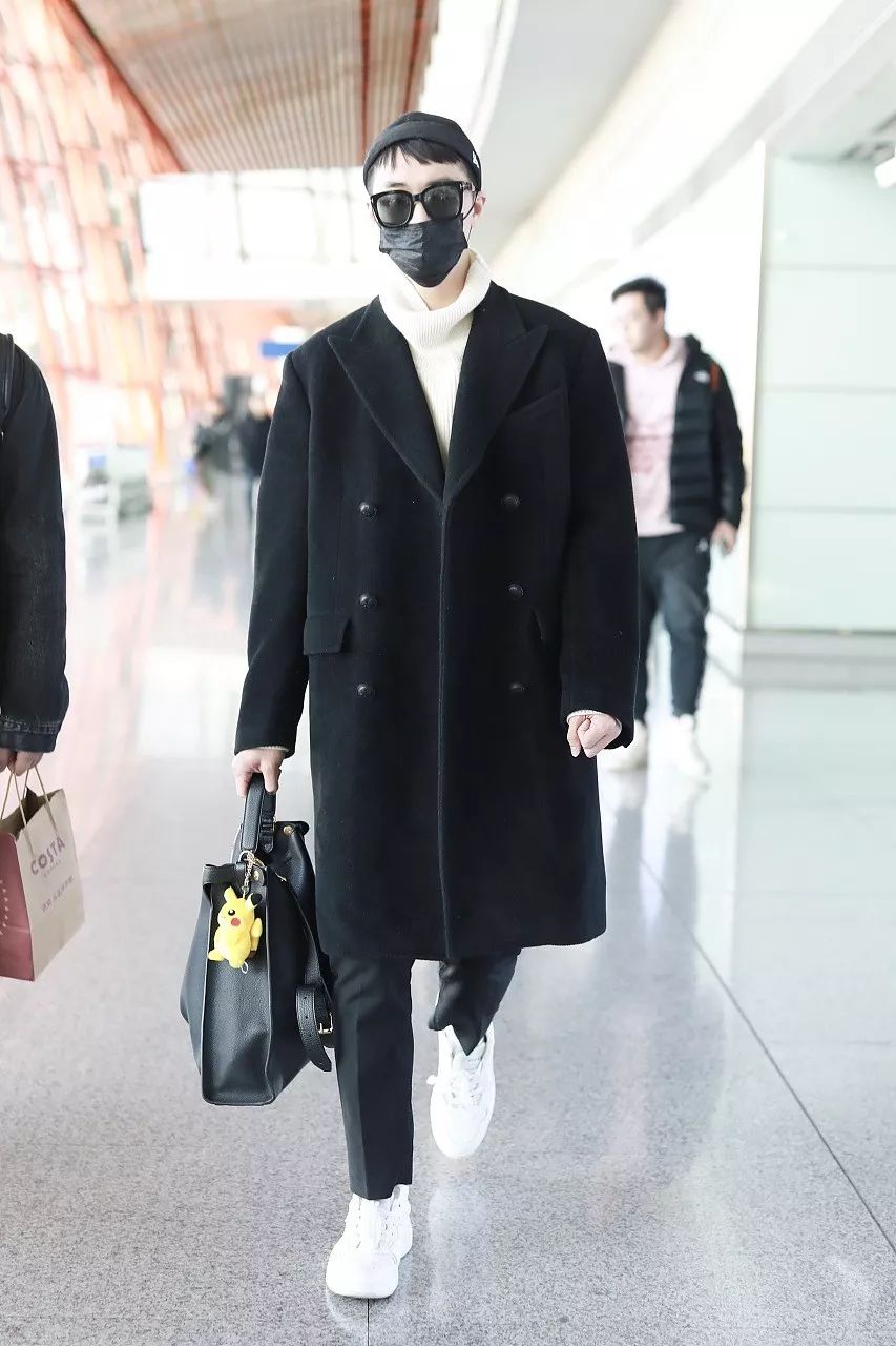 别再说每个男人衣柜里都需要一件风衣了！你们真的会搭配吗？