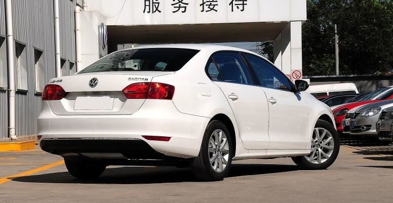 12款大众速腾豪华4万多,大众速腾入门级车型值得购买吗