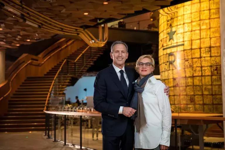 星巴克的设计是谁设计的,上海星巴克的设计师