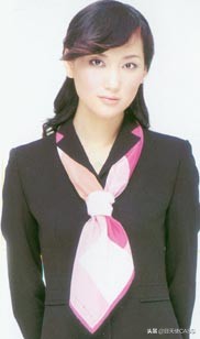 围巾系丝巾法大全,男士围巾搭配技巧和实用系法