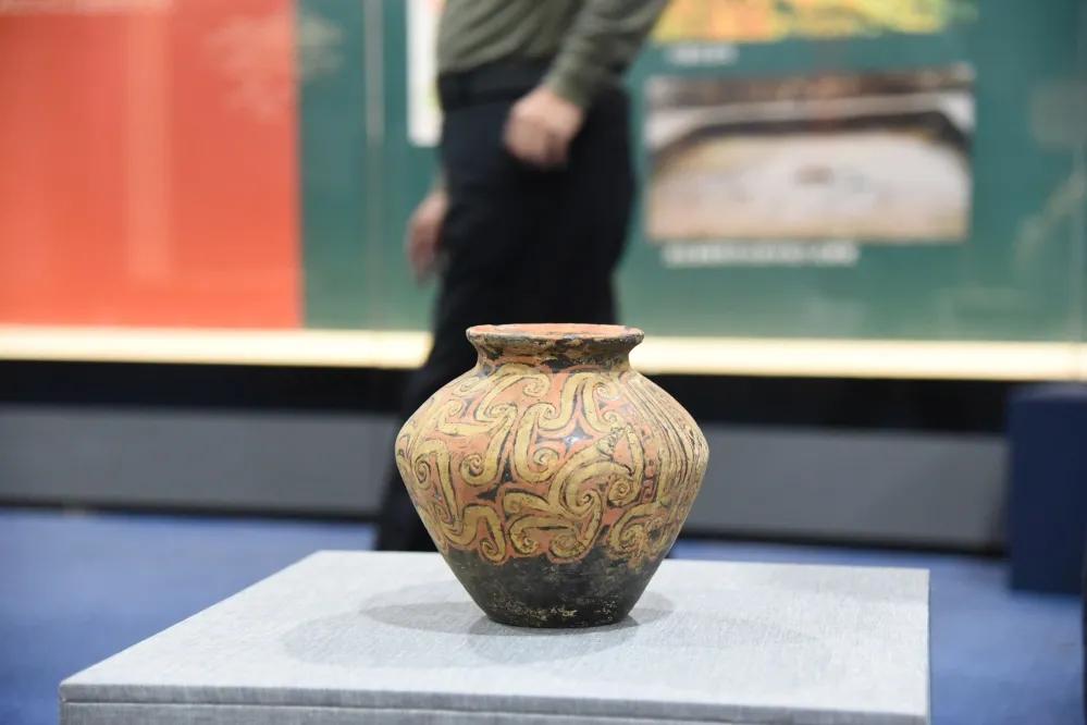 来古都长安感受历史文化,领略千年红山文化