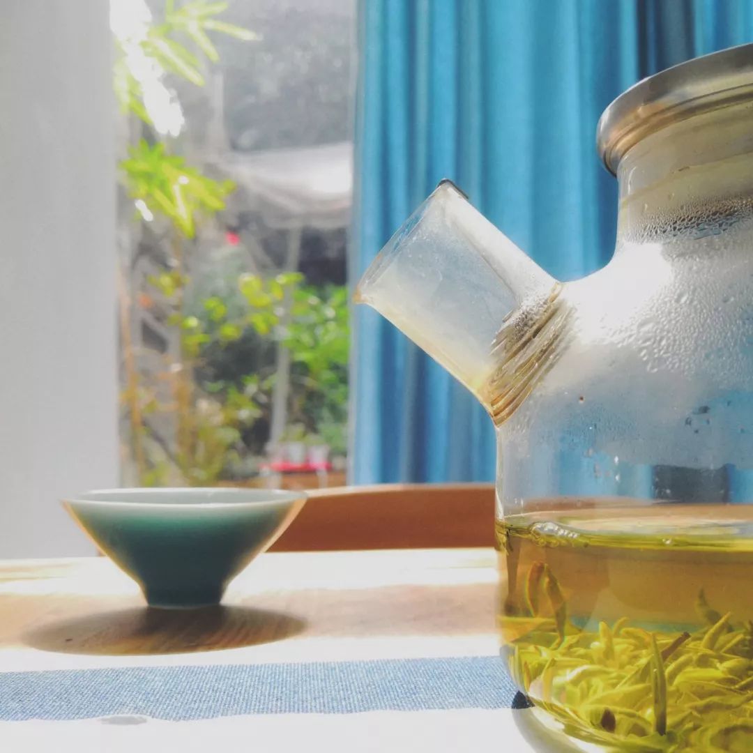 宽和习茶,一丨客人，炎炎夏日，来一壶蒙顶甘露吗？