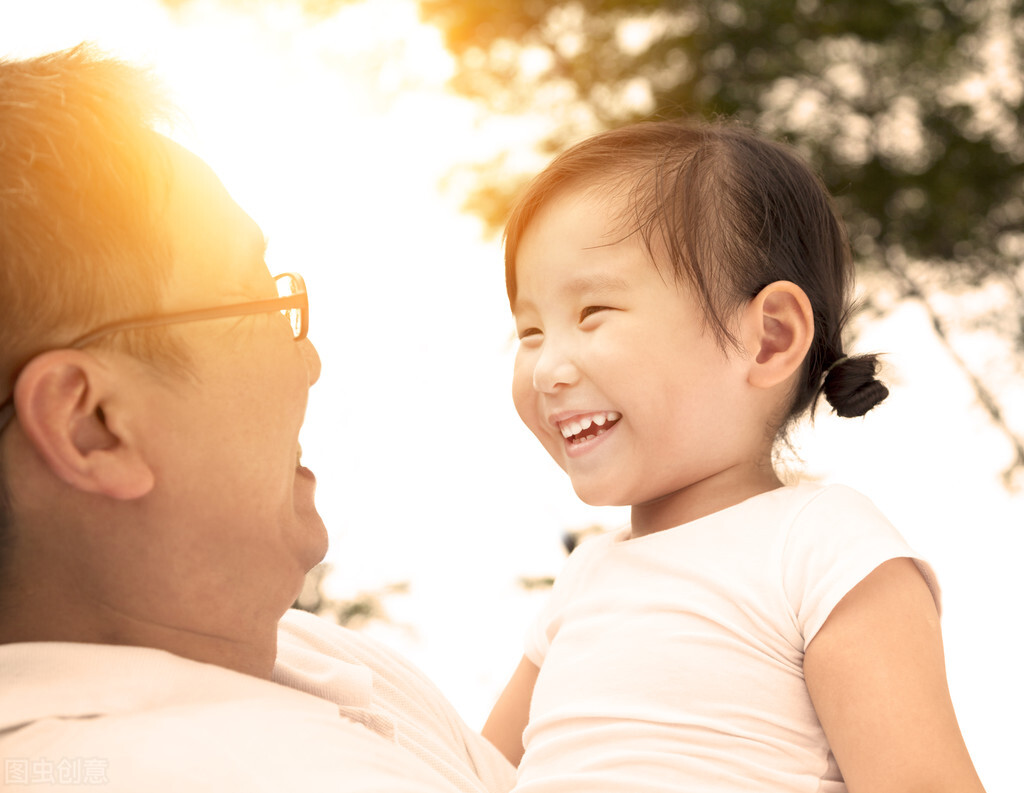 孩子内心恐惧没有安全感怎么解决,孩子长大缺乏安全感父母该怎么办