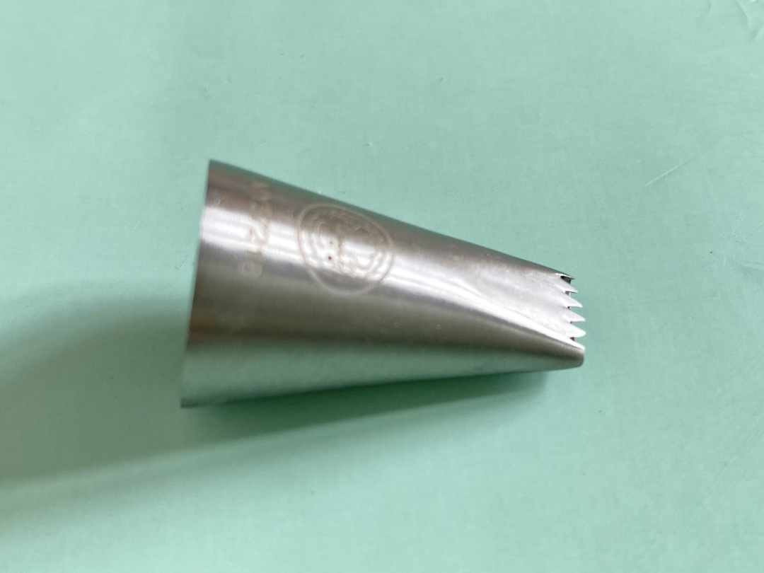 向日葵裱花手法教程简单易学,裱花的七种基础手法教程