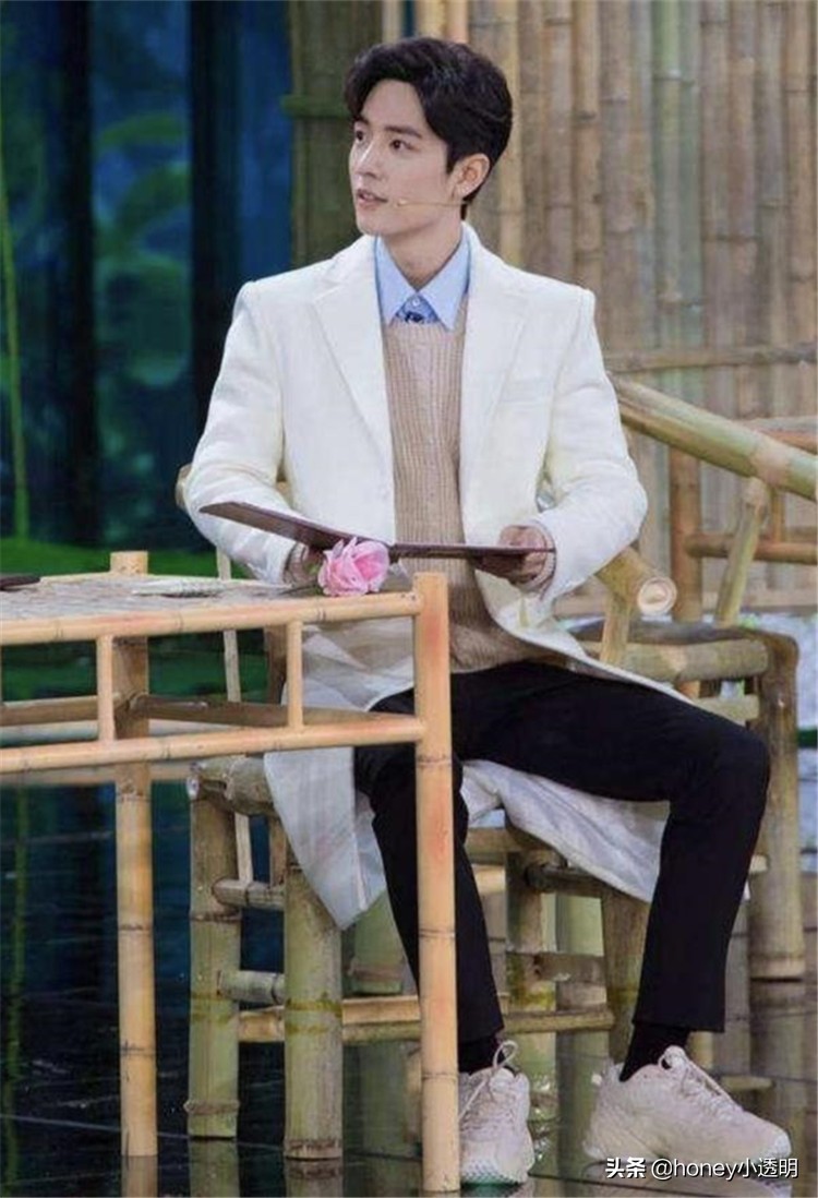 肖战2019年同款鞋,肖战脚上的鞋