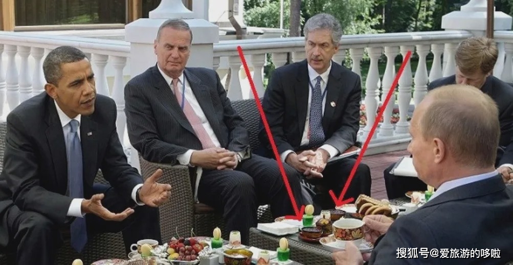 硬核吃鱼子酱指南，配糖油饼臭豆腐皮蛋