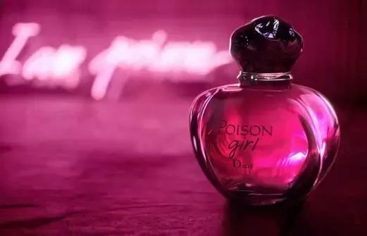 香奈儿香水创意设计,香水花里胡哨