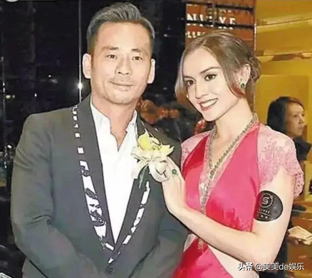 假戏真做！七年地下恋被扒光，爱上“肉食女”？