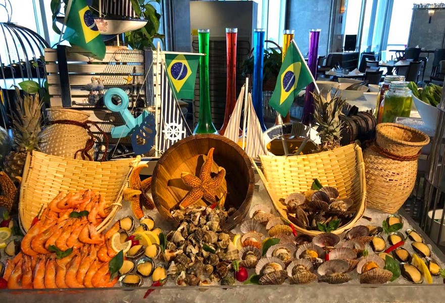 自助餐为啥总是吃几口就饱了,自助餐为什么一吃就饱了