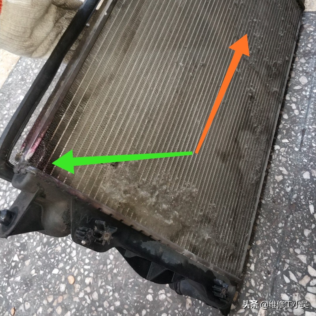 奥迪10万公里漏水,奥迪发动机变速箱漏油维修