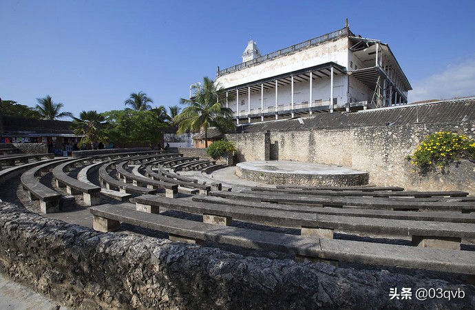 鏈涙棤杈归檯鐨勬捣,鏈涙棤杈归檯