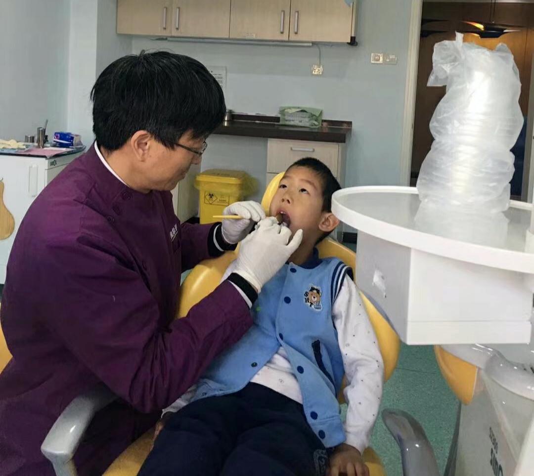 果妈育儿手记,儿童看牙历程