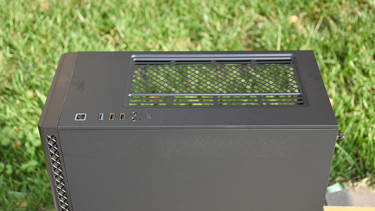 九州风神玄冰50机箱,九州风神玄冰50机箱安装几个风扇