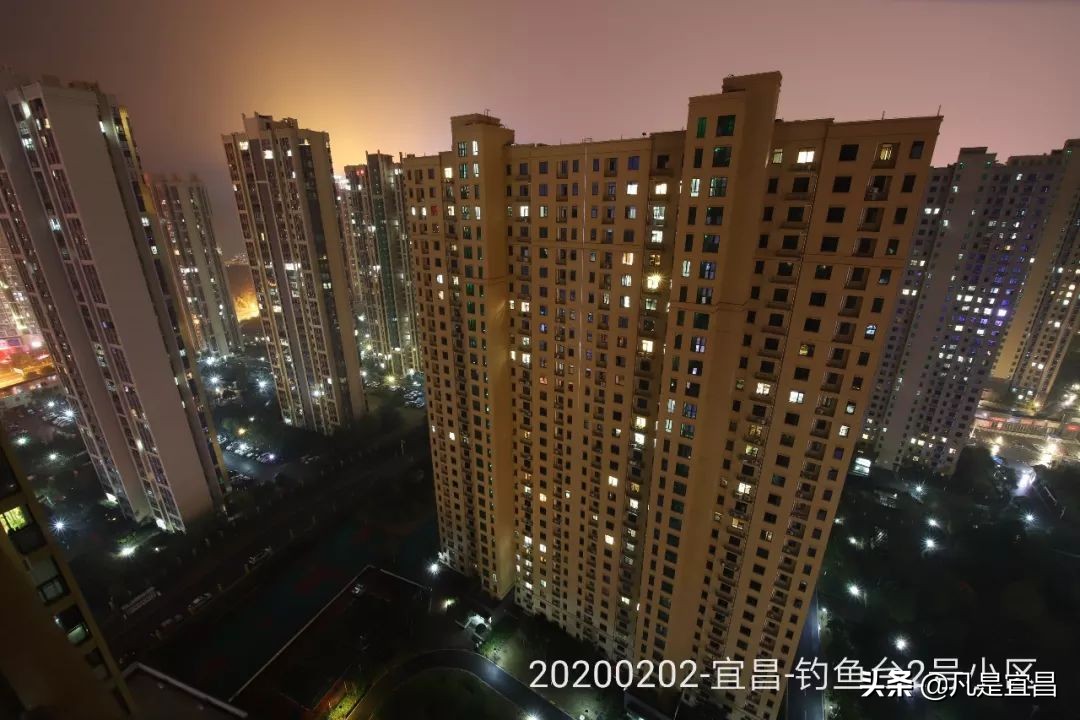 战疫情202002022020现时共存