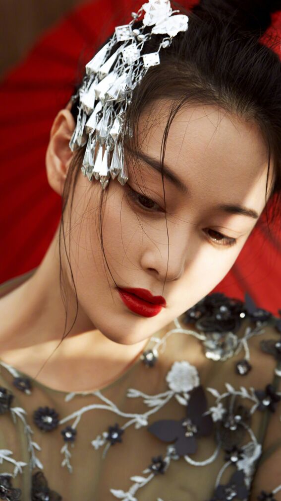 张馨予野性又霸气,张馨予惊艳写真照高清大图