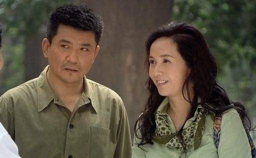 64岁也不生孩子，却花60万克隆爱犬当儿女，孙淳可不是图新鲜