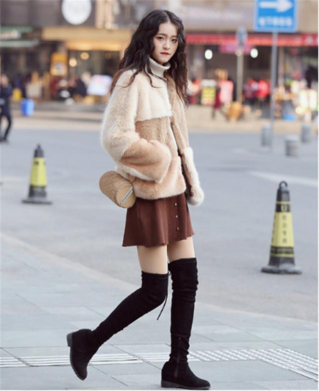 秋季穿短裙膝盖冷怎么办,冬天穿短裙光腿怎样不冷