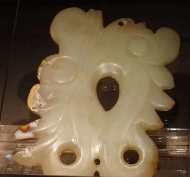 红山玉器真假图片对比,红山玉真假图对比