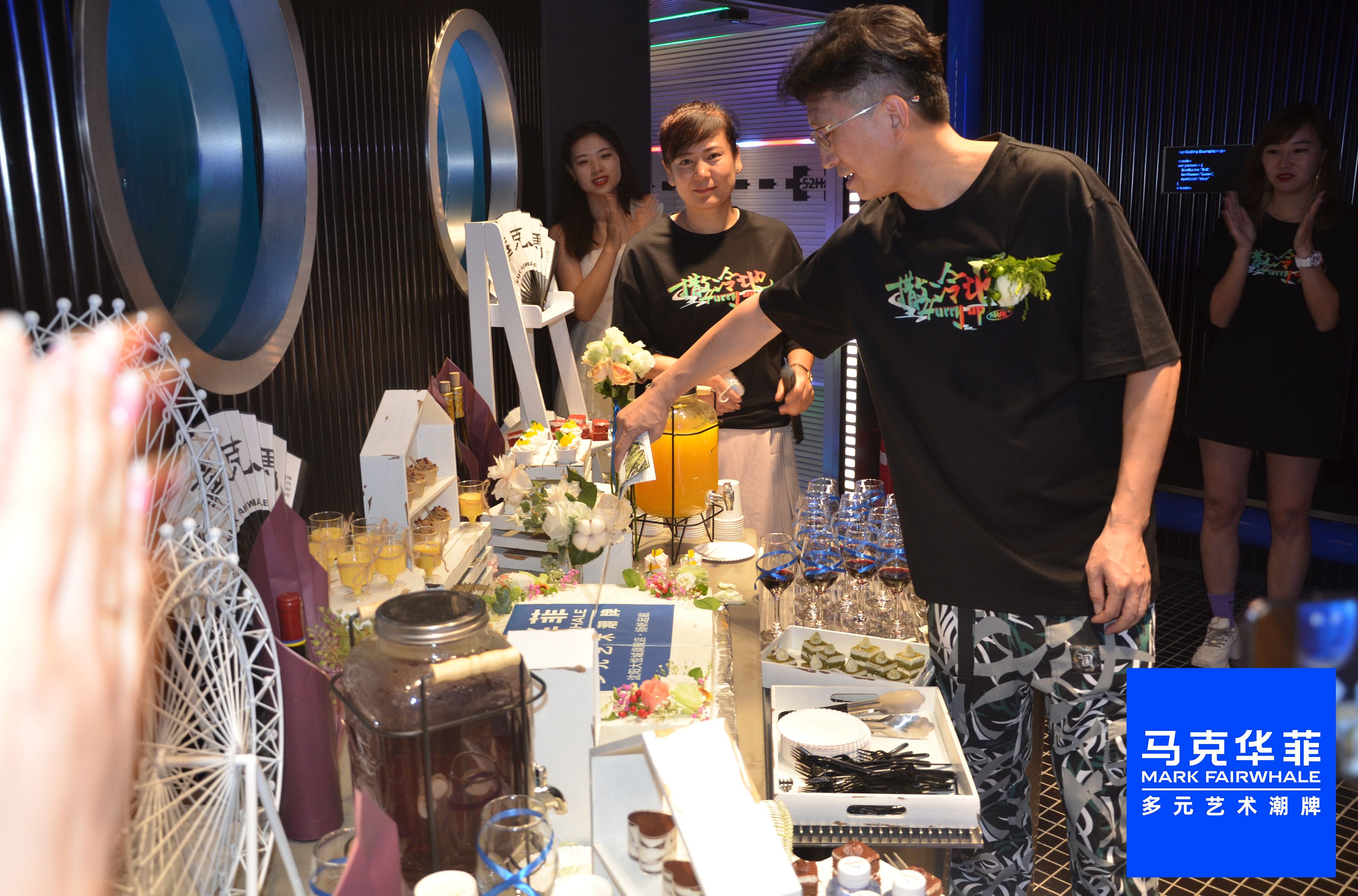 马克华菲服装旗舰店直播,马克华菲运动鞋服官方旗舰店