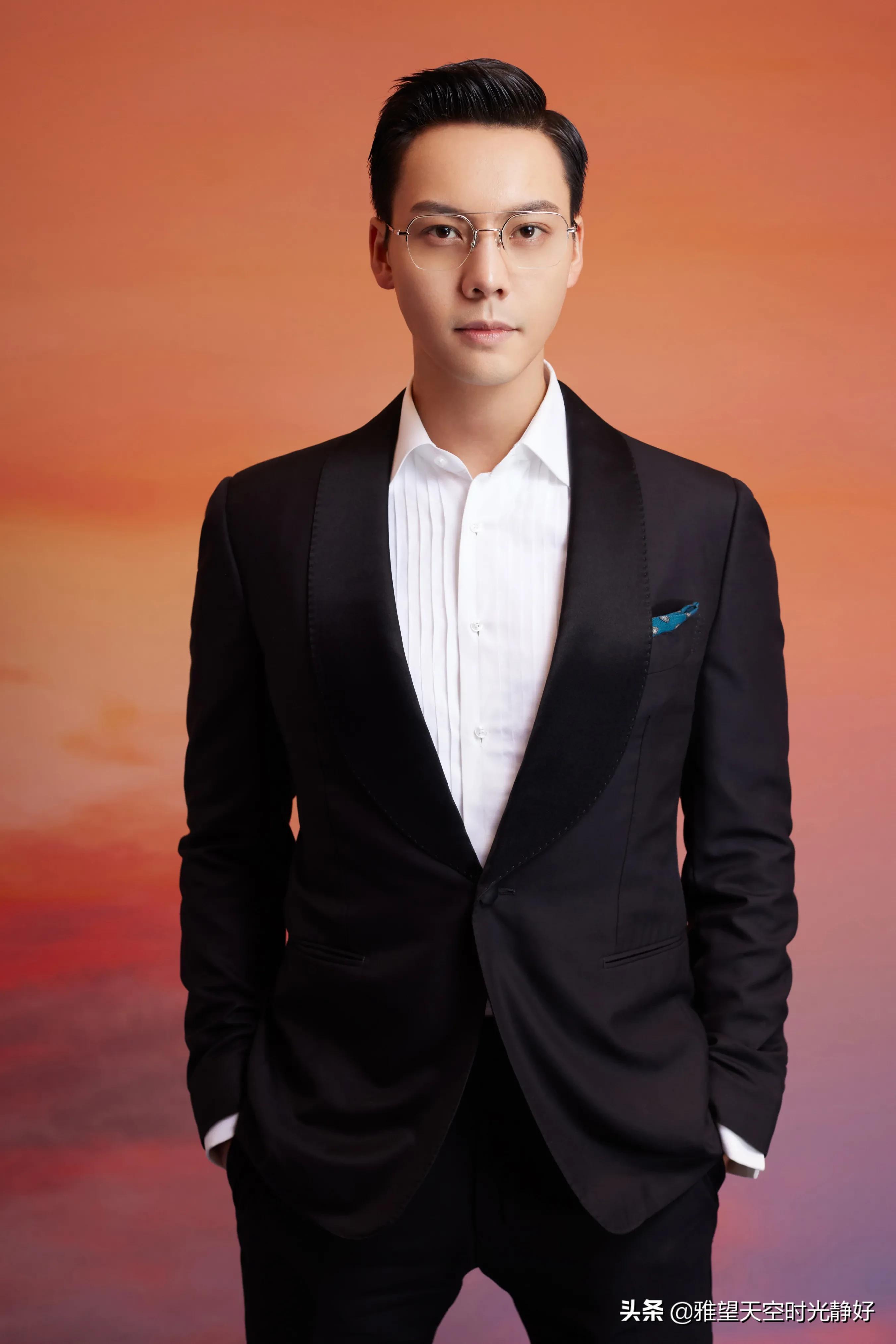 盘点国内男明星眼镜杀高清写真照斯文帅气沉稳内敛雅致贵气