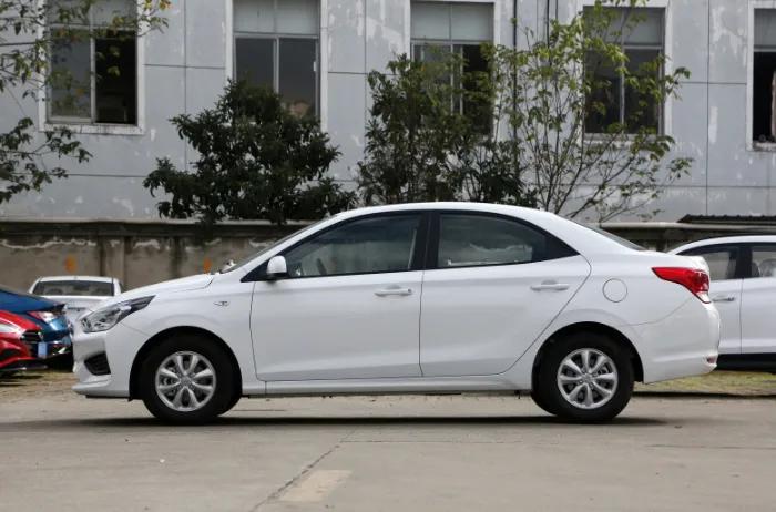 不要尊严了?现代瑞纳一口气跌至4万,外观油耗是亮点