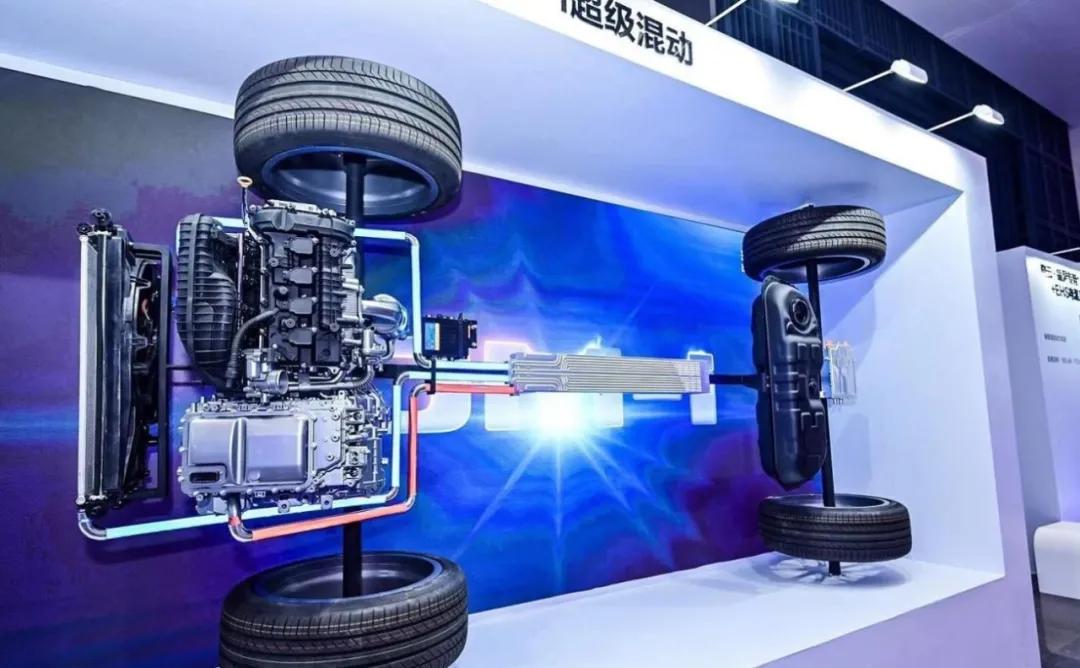 买燃油车看哪些配置,买燃油车看哪些参数