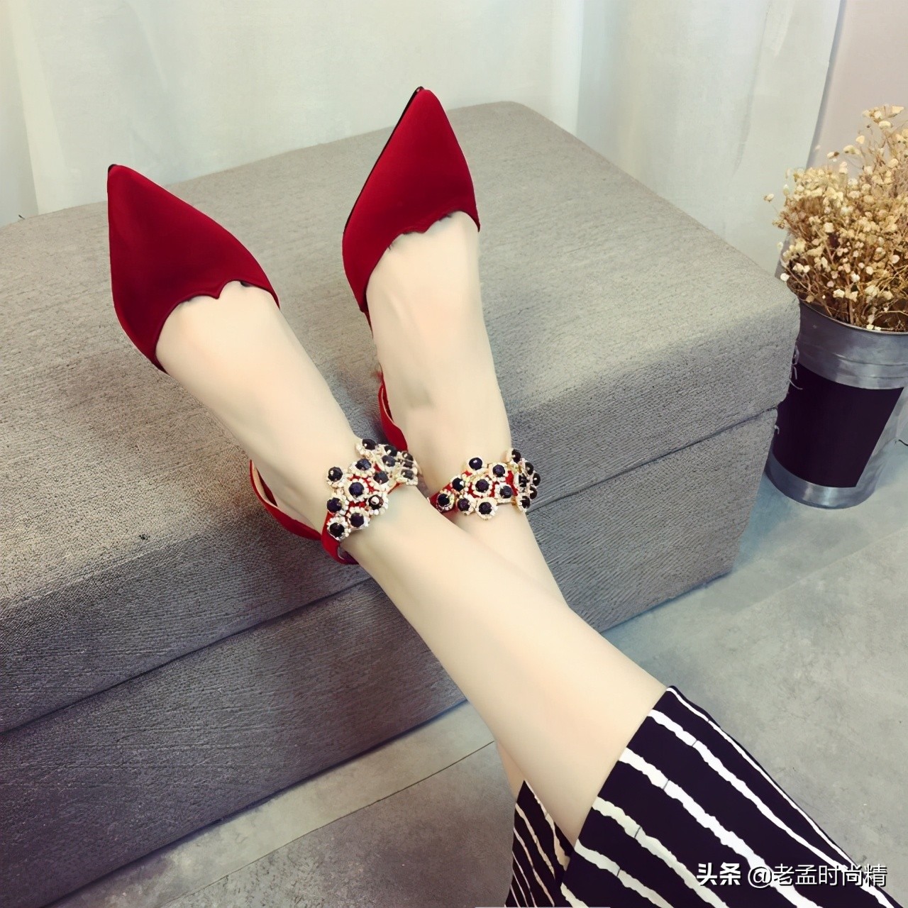 好看又不伤脚的年轻款高跟鞋,十大超好看的高跟鞋