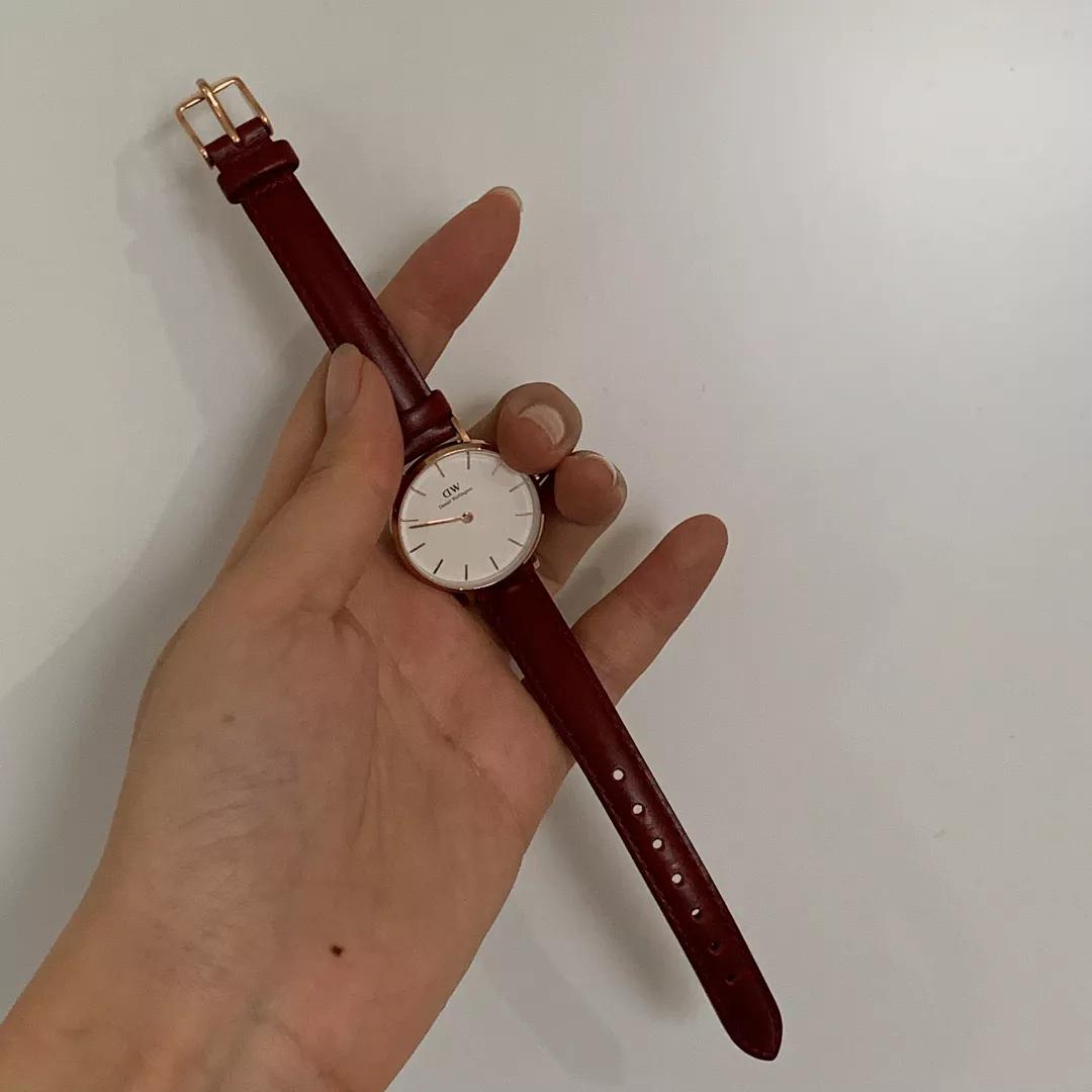 红色分享,红色系单品穿搭技巧变身活力少女