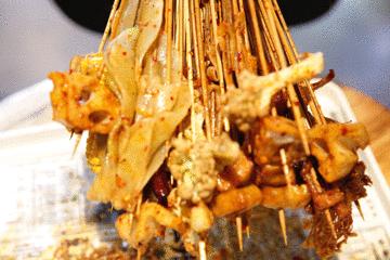 不油的炸串，比烧烤更嫩，比火锅更入味，从素到肉炸嘛嘛香，好吃