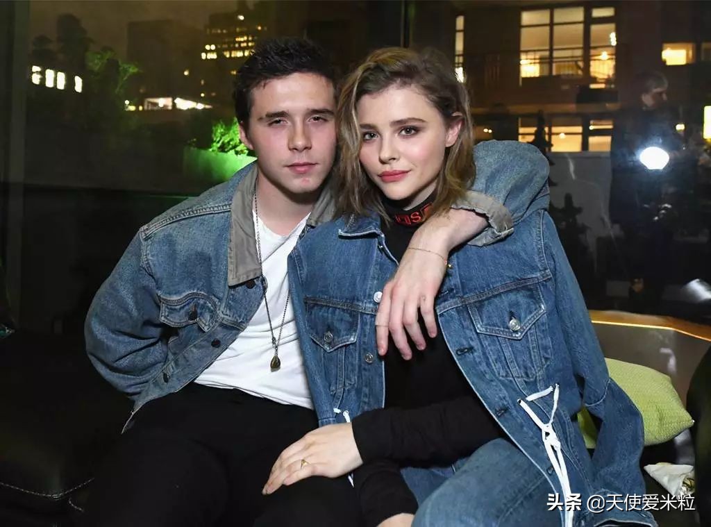 57岁阿汤哥比24岁黑人养子年轻太多！星二代是光环还是诅咒？