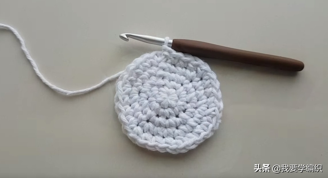 最简单的钩包包教程,毛线钩细挎包带的简单钩法