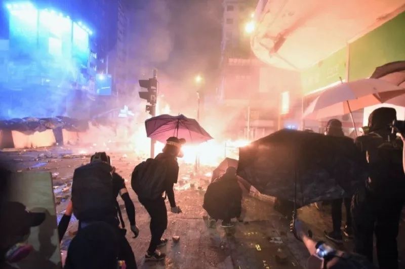 今天香港的这六组数据，令人不甚唏嘘