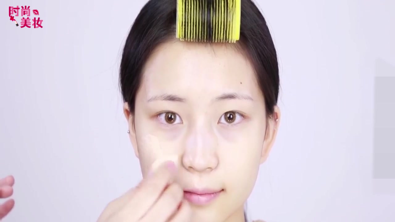化妆的正确步骤初学者简单视频,化妆技巧初学化妆视频