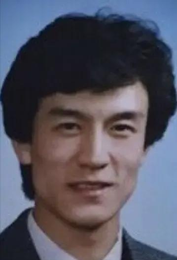 哈文回忆李咏去世视频,哈文在李咏去世1周年说什么