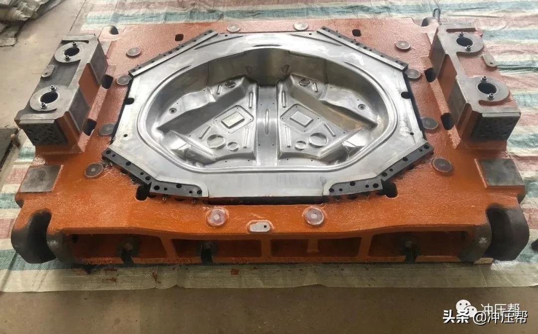 冲压车间安全管理,日本人车间管理视频