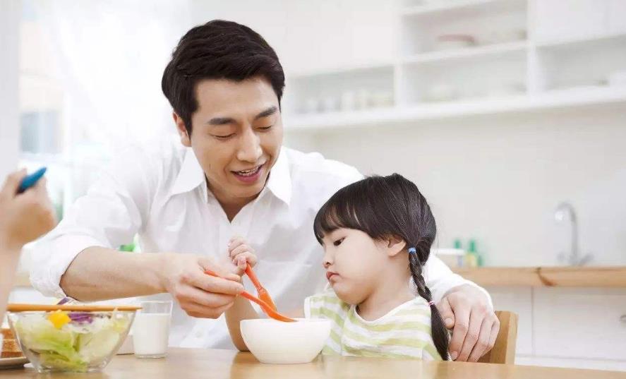 宝宝不愿意去厕所拉便便怎么引导,如何正确引导幼儿大便