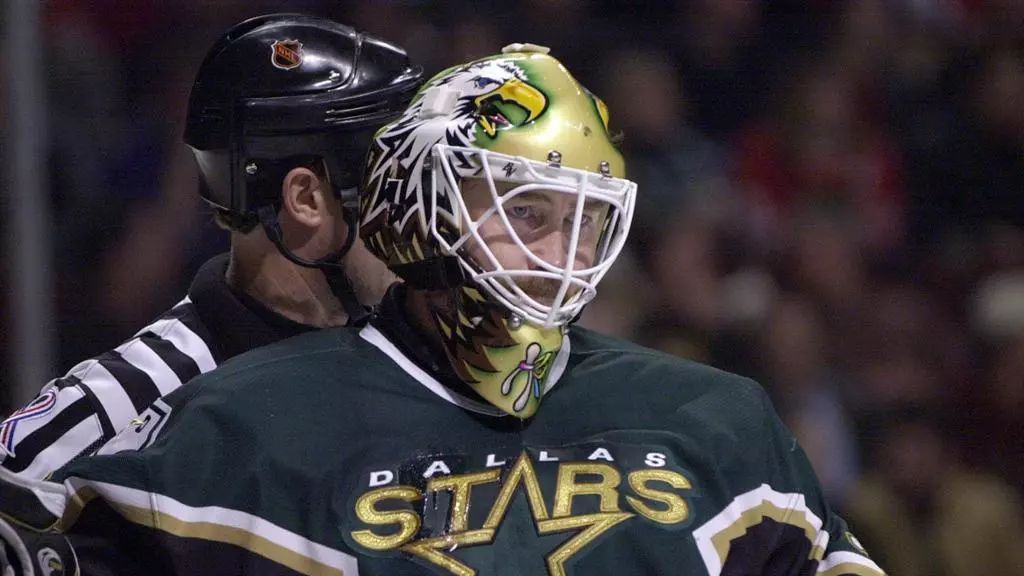 冰球帽子背后图,冰球面具规则